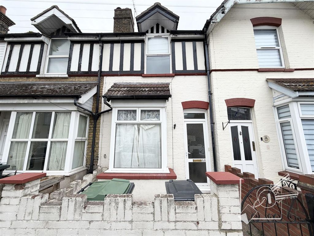 Property photo 1 of 9 External