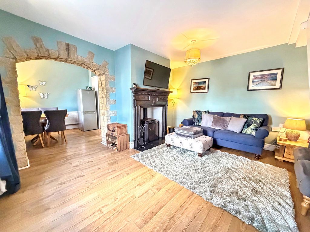 Property photo 2 of 16 Photo 2