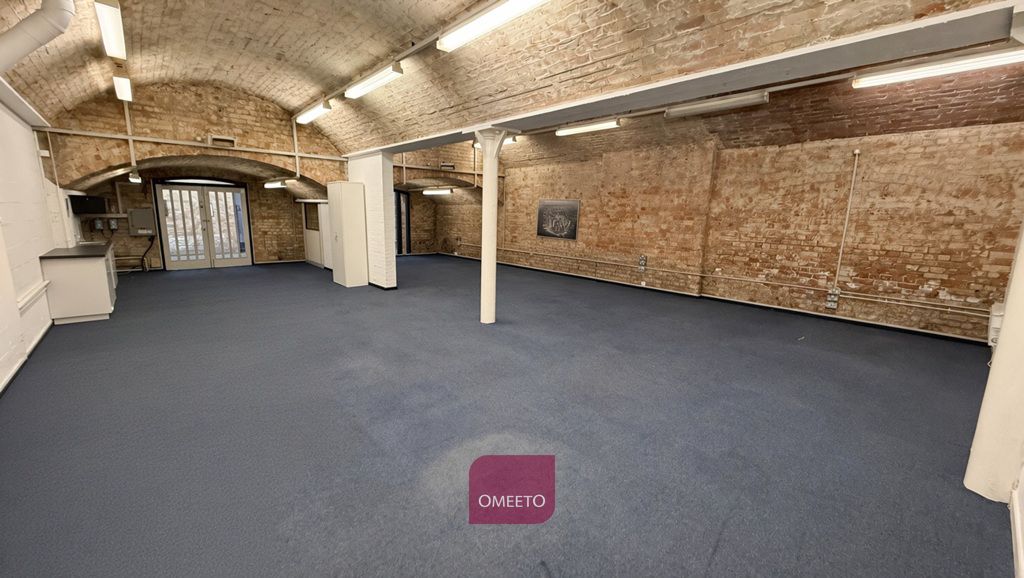 Property photo 2 of 8 Office To Let