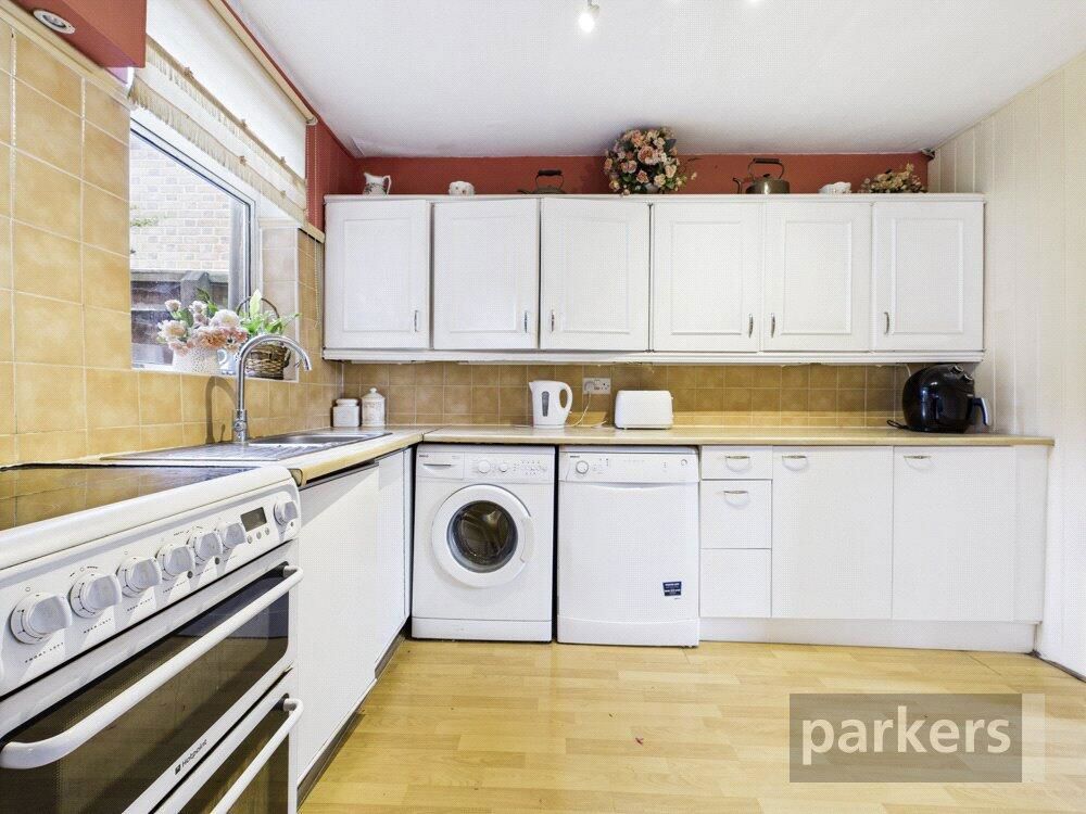 Property photo 2 of 35