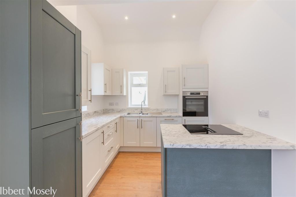 Property photo 2 of 13 18 Kitchen.Jpg