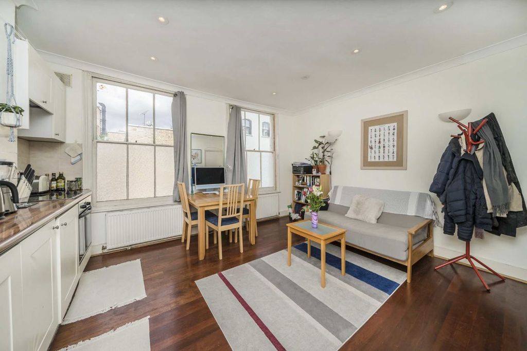 Property photo 2 of 5
