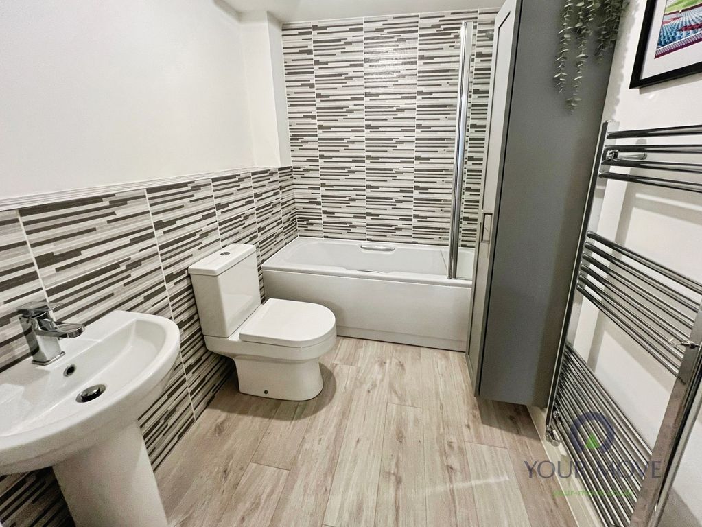 Property photo 3 of 8 Pbox-Img.Jpg