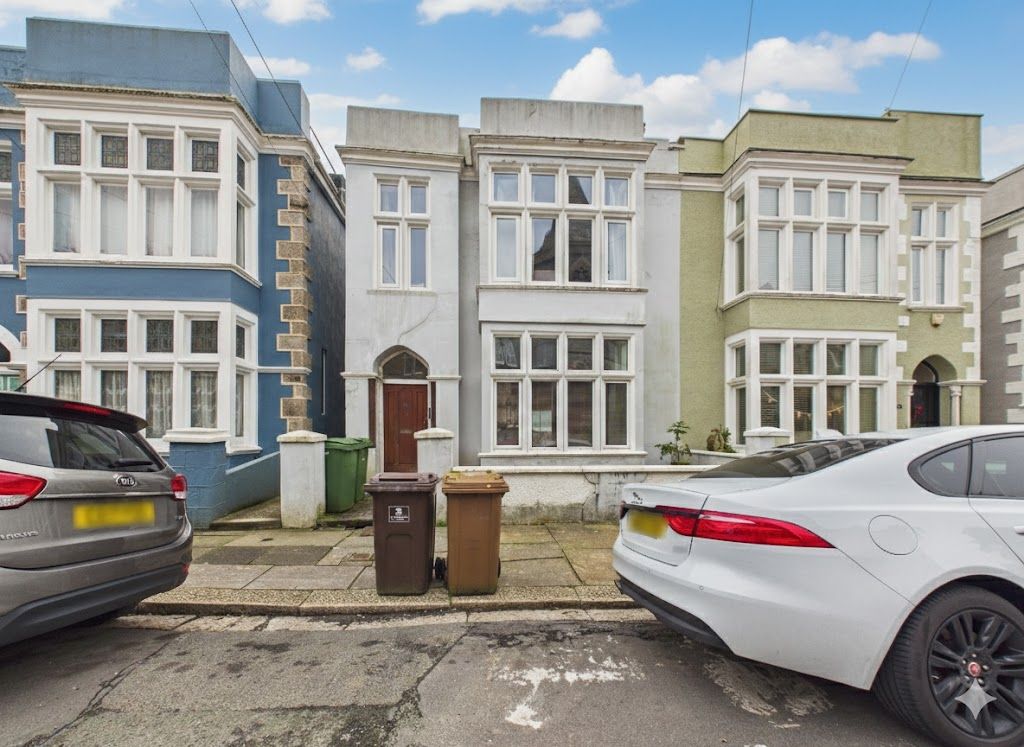 Property photo 1 of 17