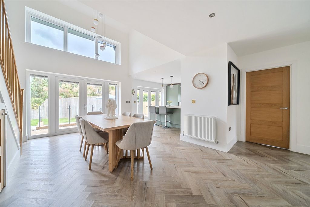 Property photo 3 of 15 Dining/Family