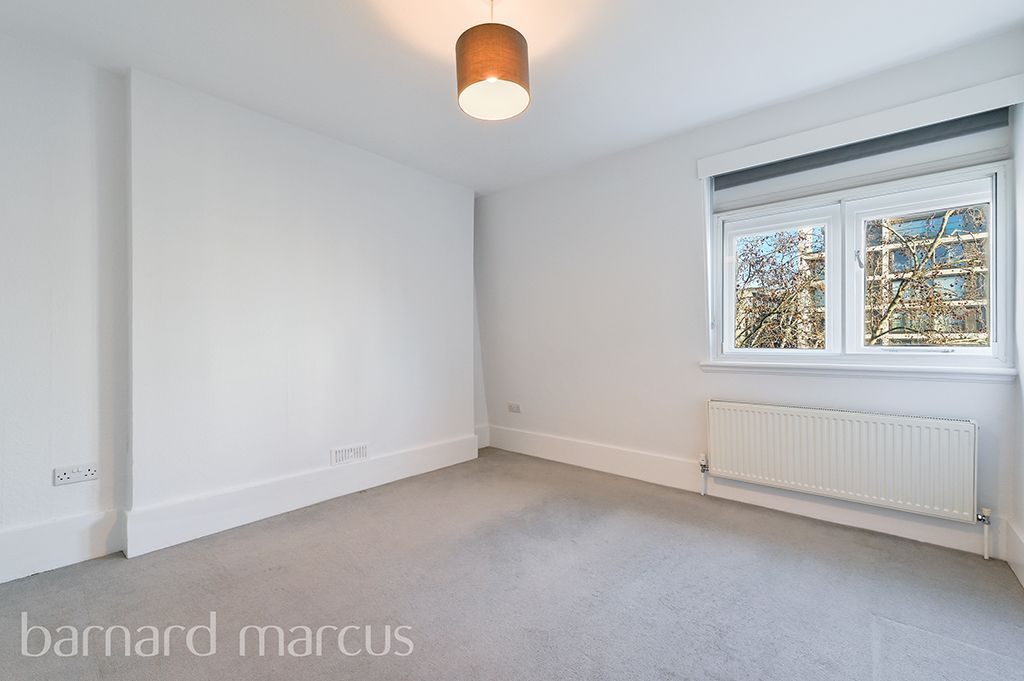 Property photo 3 of 11 Bedroom