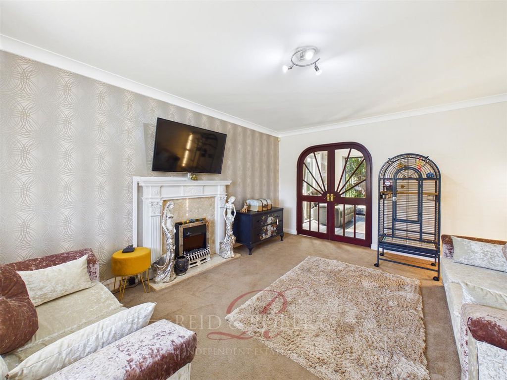 Property photo 2 of 30 Cam04884G0-Pr0142-Still013.Jpg