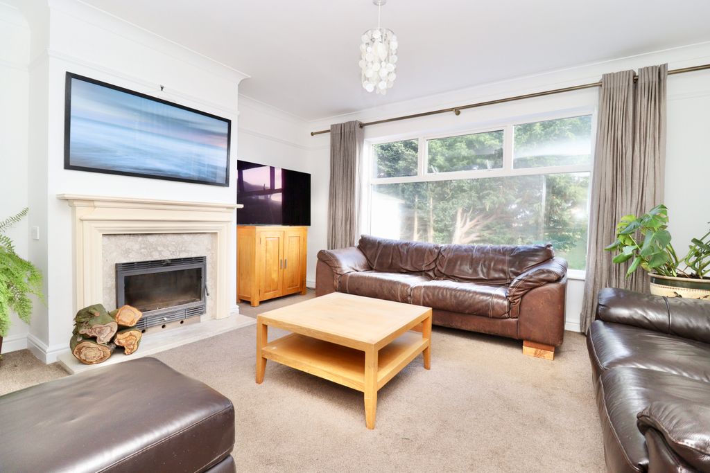 Property photo 3 of 15 Img_4669