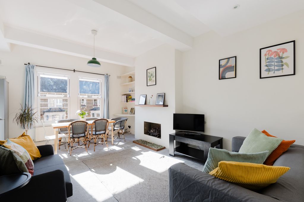 Property photo 1 of 37
