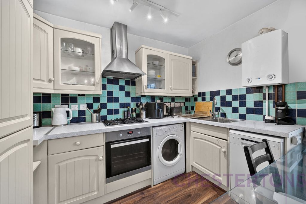 Property photo 2 of 14