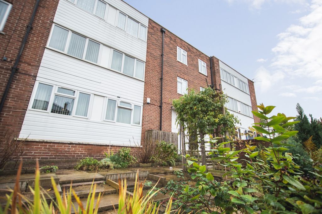 Property photo 1 of 26