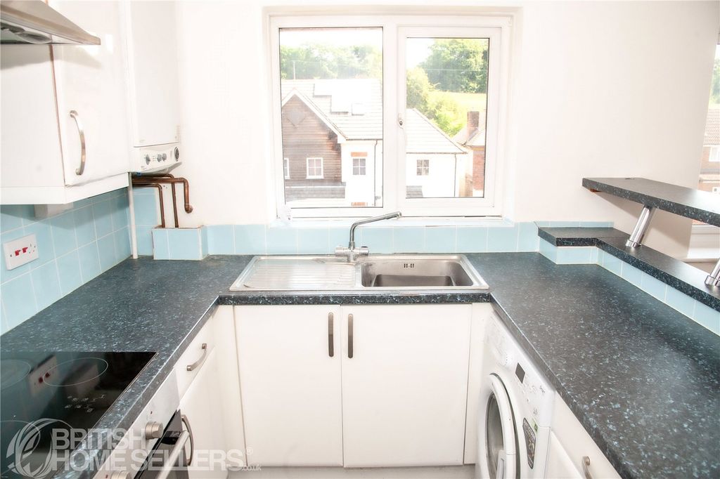 Property photo 2 of 13 Picture No. 06
