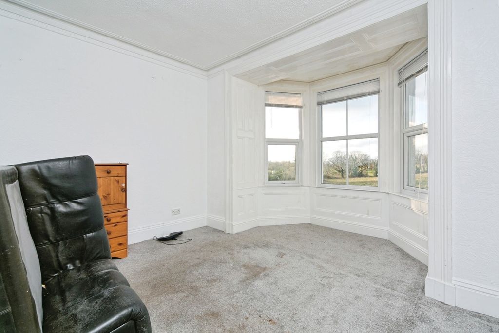 Property photo 2 of 17 Pbox-Img.Jpg