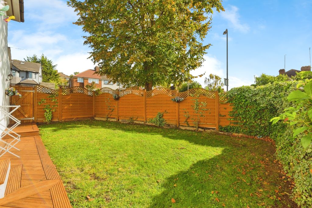 Property photo 3 of 20 34A5F319-842A1939