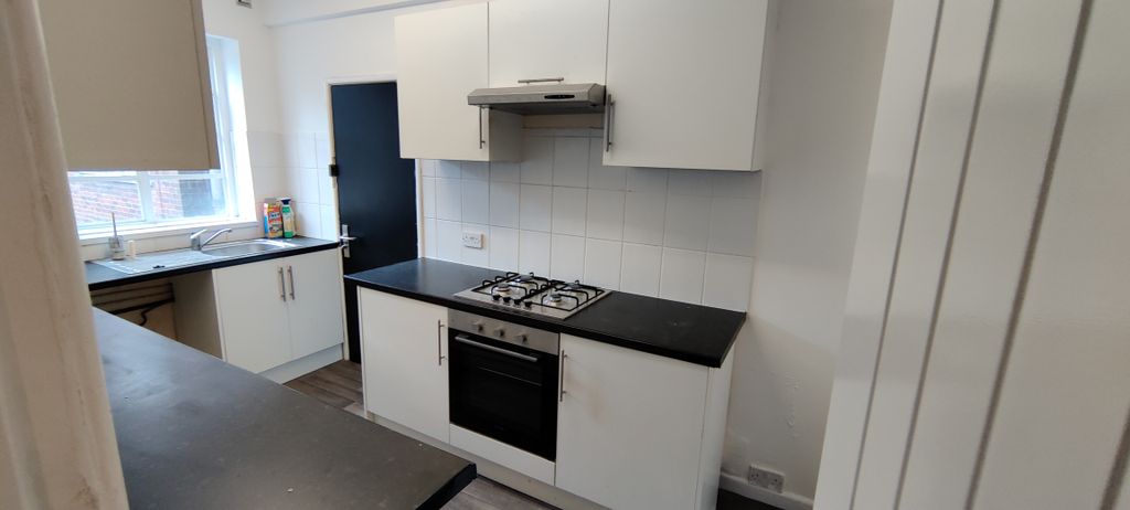 Property photo 3 of 15 Photo 2