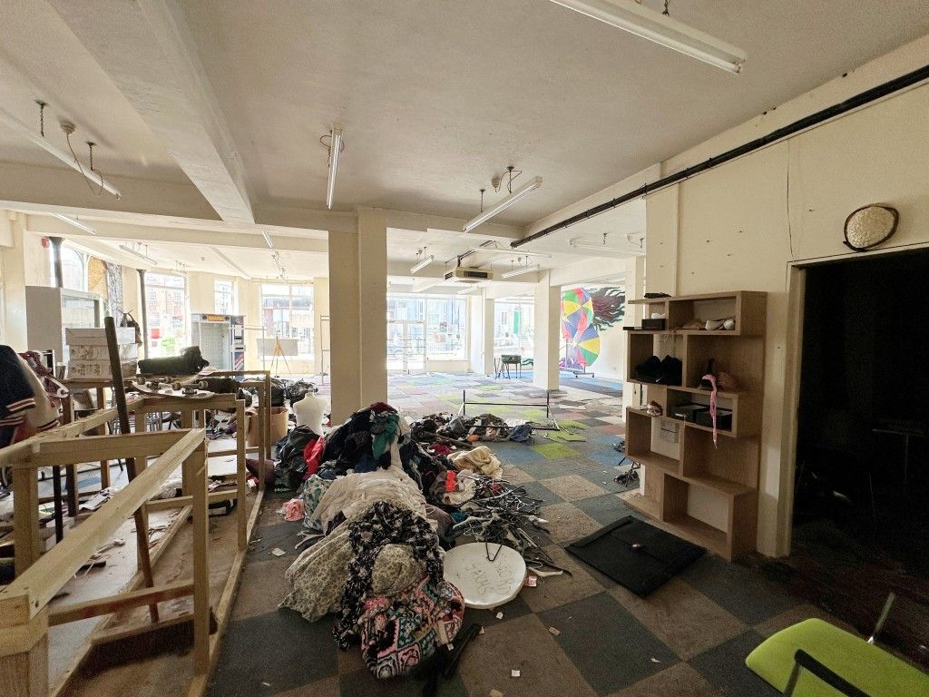 Property photo 3 of 13 Retail Floor Area