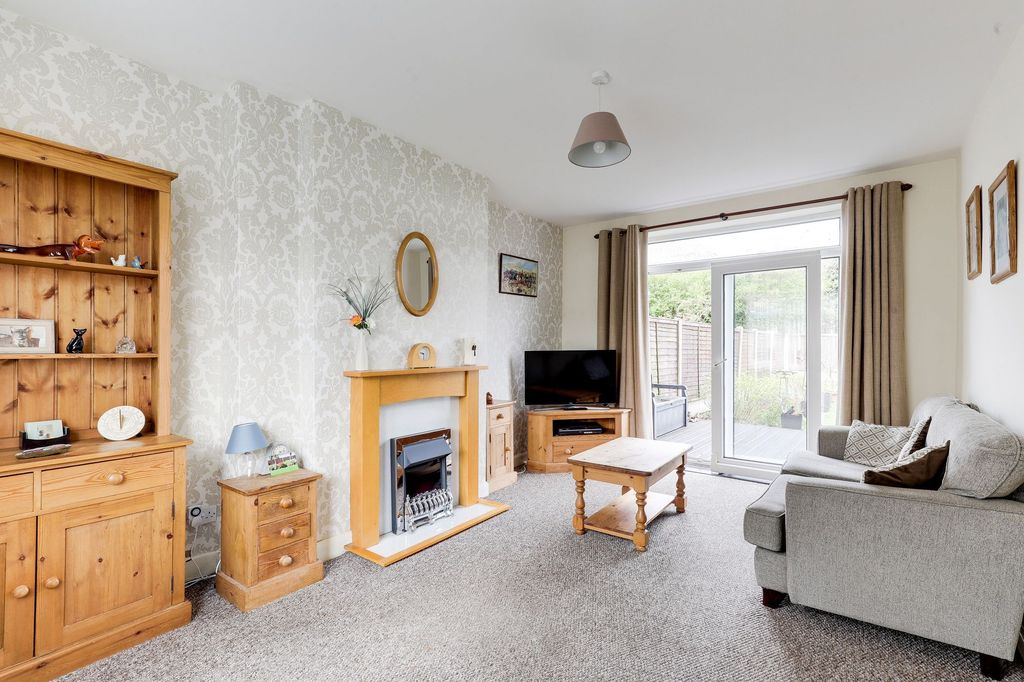 Property photo 2 of 19