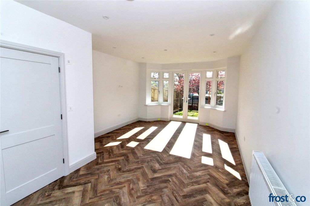 Property photo 3 of 14 Picture No. 03