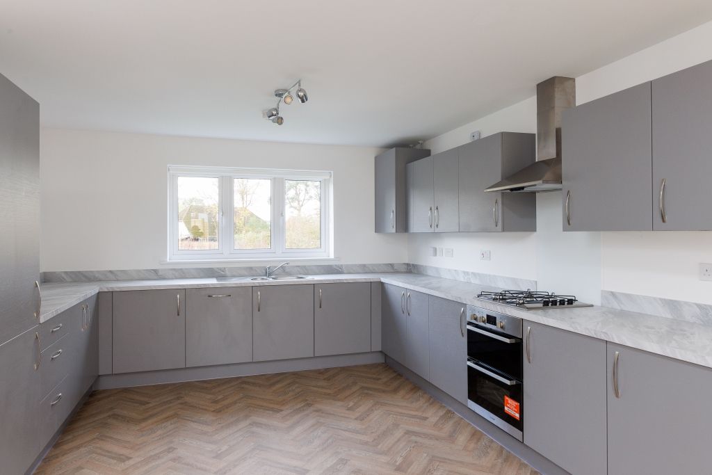 Property photo 3 of 13 Photo