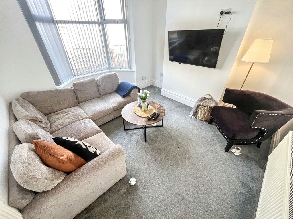 Property photo 3 of 9