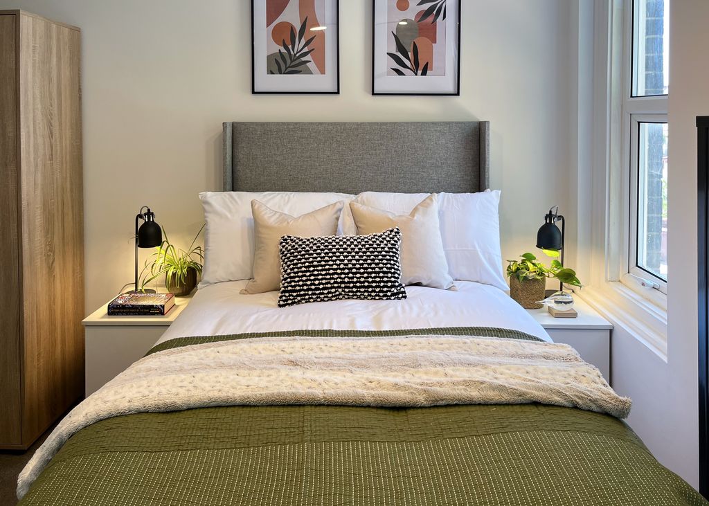 Property photo 3 of 13 Room1-5