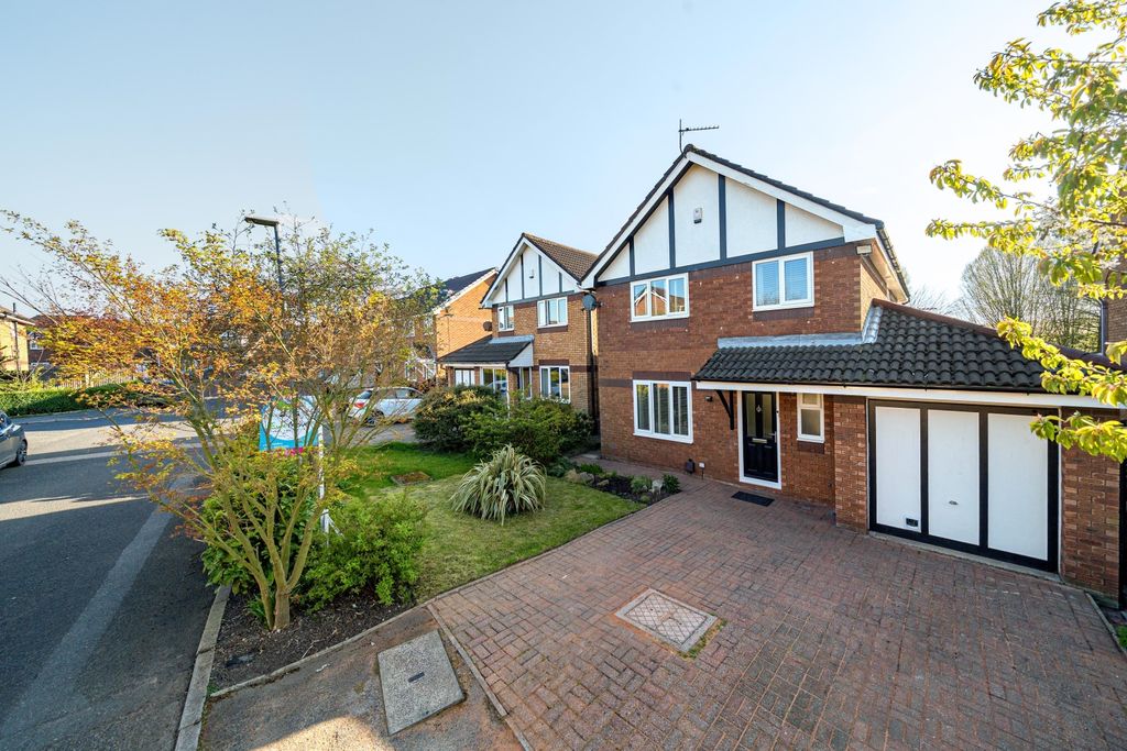 Property photo 1 of 18 67F623Da62F7d-1277082 (1)E