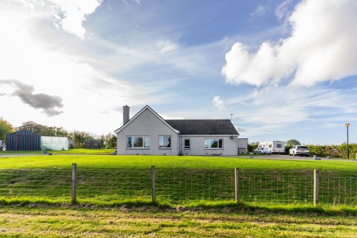Property photo 2 of 31 Seaview
