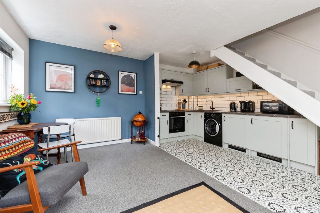 Property photo 3 of 17