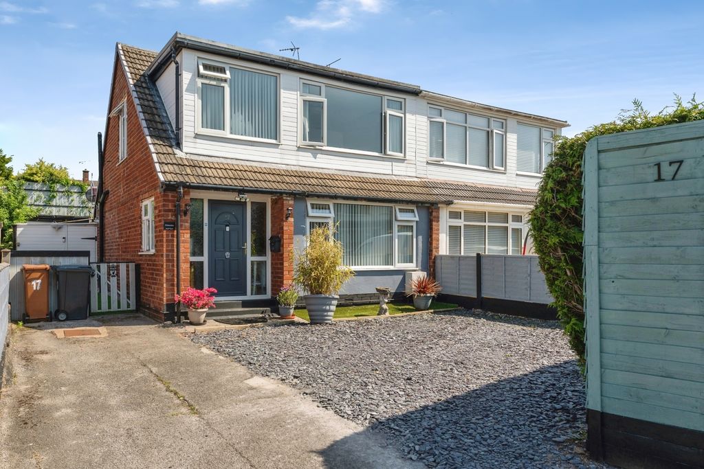Property photo 1 of 19 Pbox-Img.Jpg