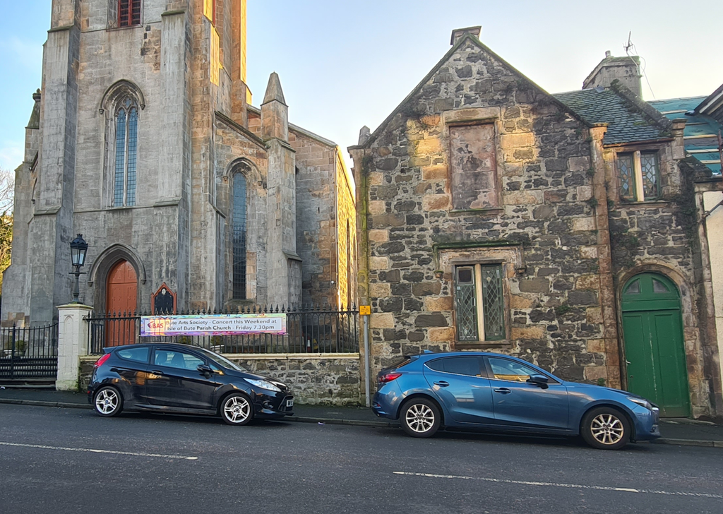 Property photo 2 of 14