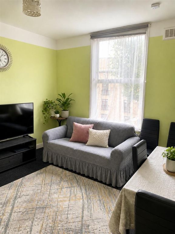 Property photo 1 of 6 Living Room .Jpg