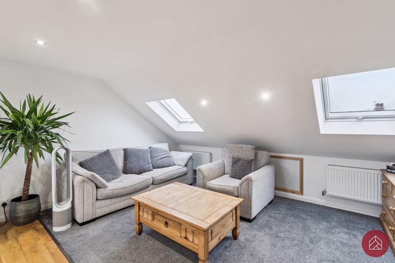 Property photo 3 of 15 Photo 4