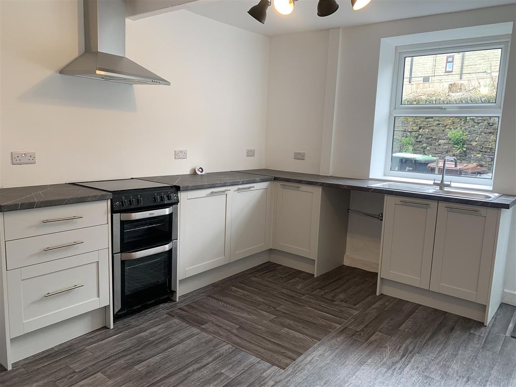 Property photo 2 of 15 Kitchen Diner