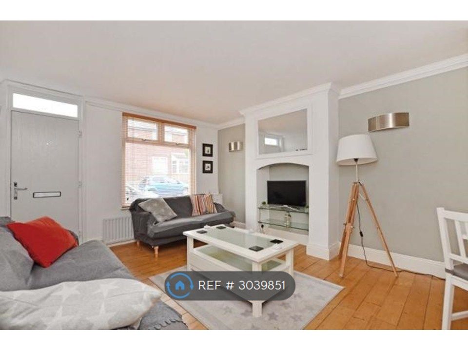 Property photo 2 of 12