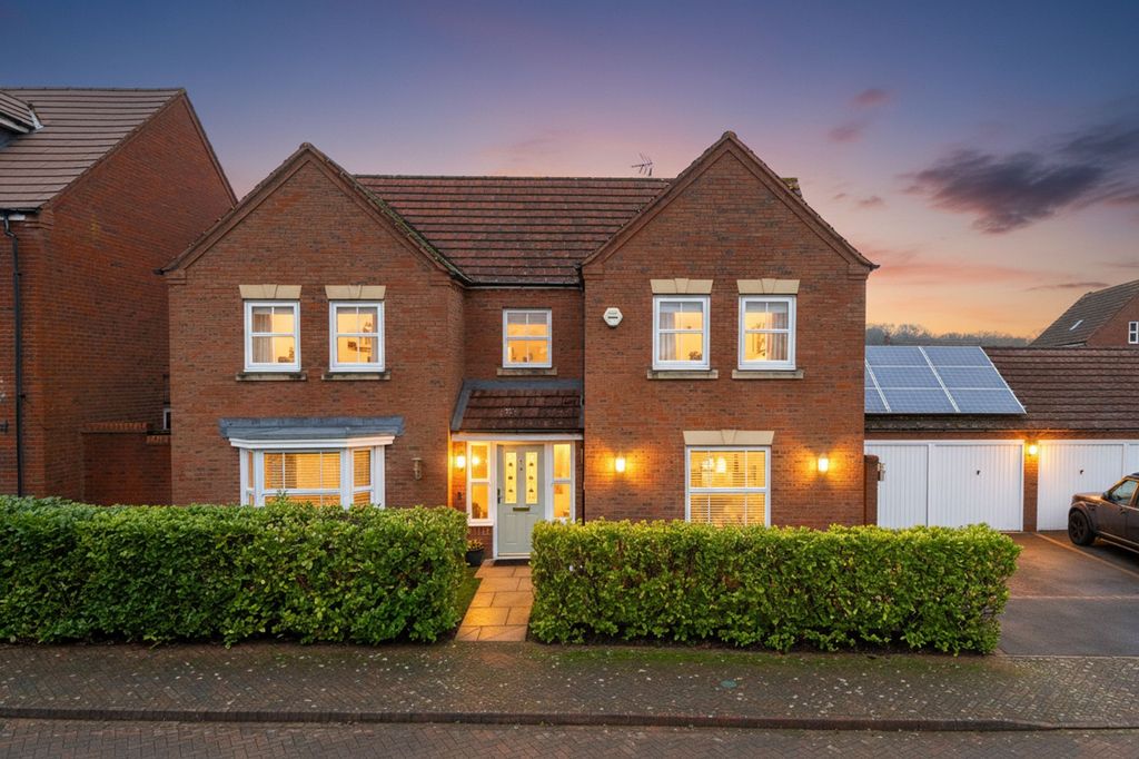 Property photo 1 of 28