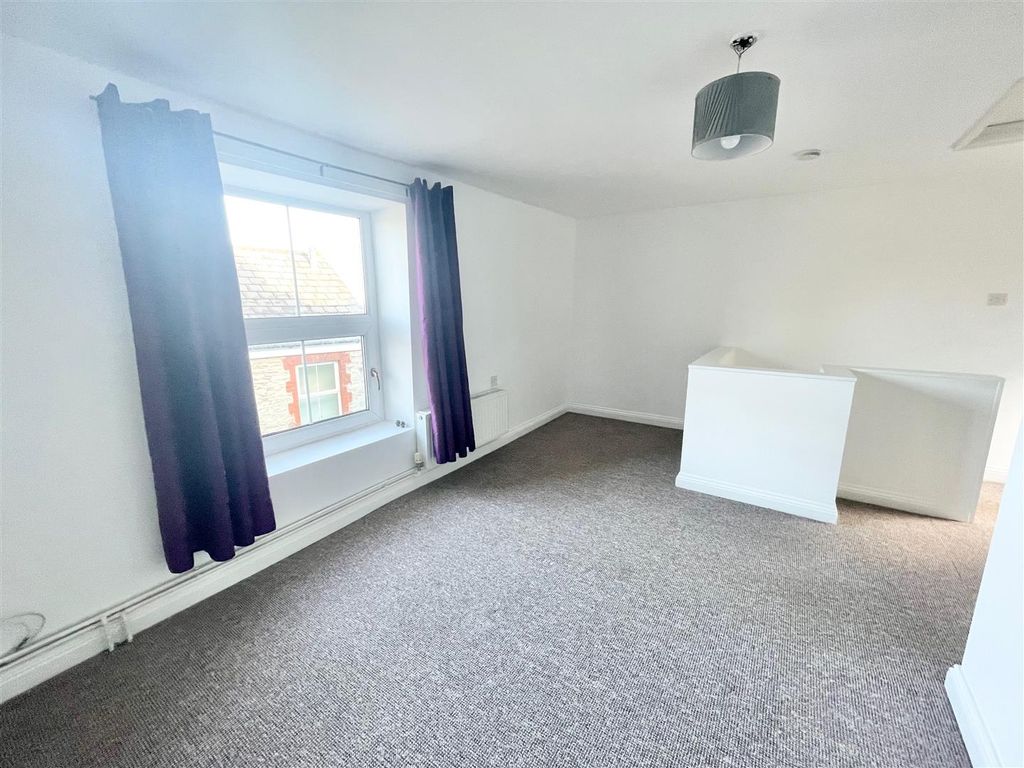 Additional image 12 of 2 bed end terrace house to rentTurnchapel, Plymouth PL9