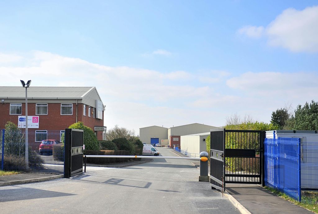 Property photo 1 of 6 Ct Entrance.Jpg