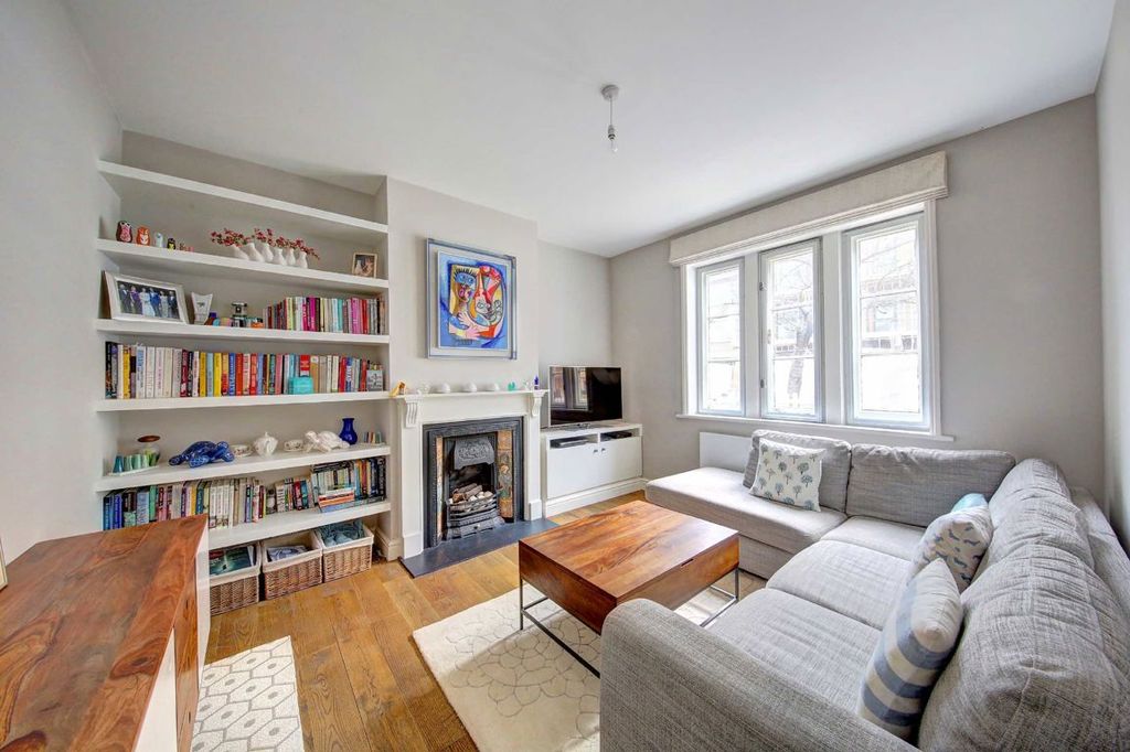 Property photo 2 of 7