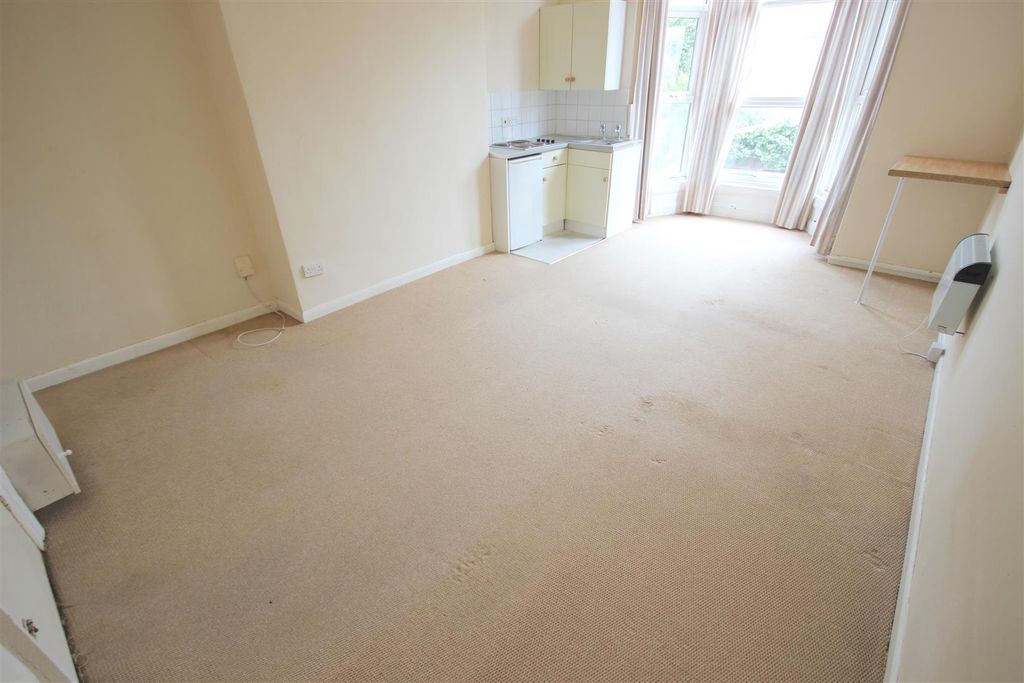 Property photo 2 of 7 Vgowljfs7Kg2Fnxx8Hr0HQ.Jpg