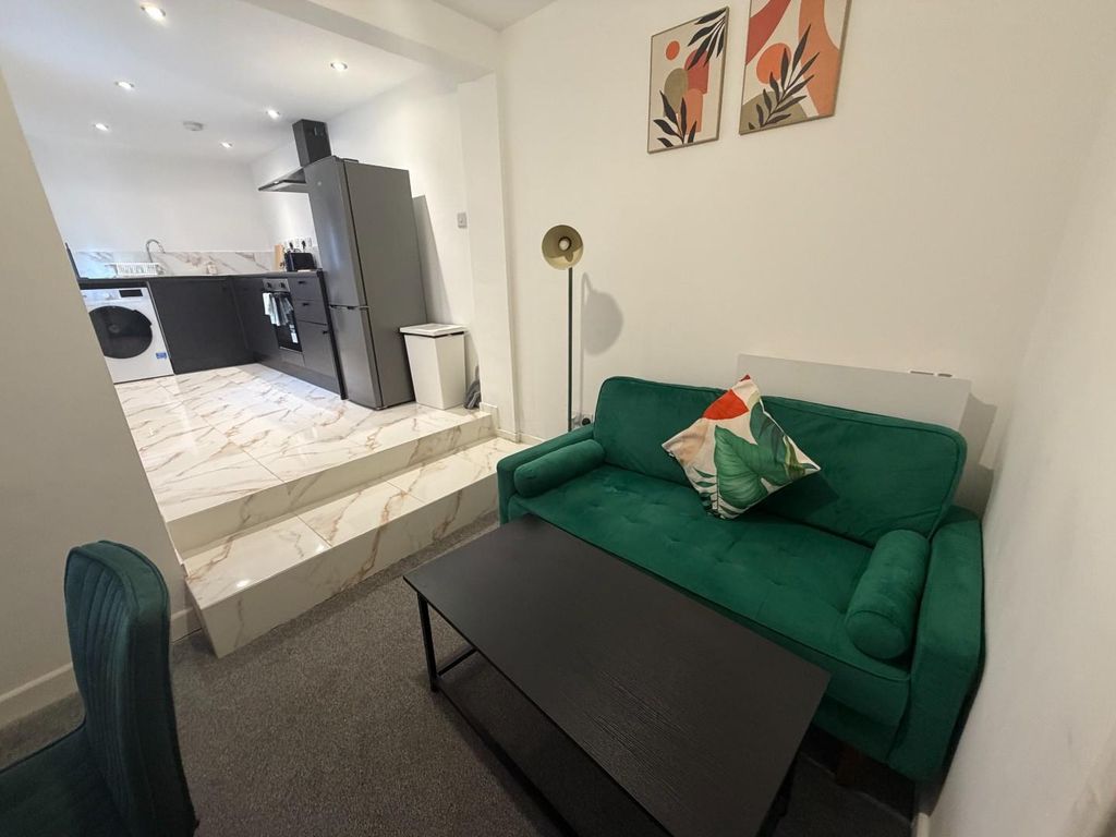 Property photo 3 of 8 Img_0805.Jpeg