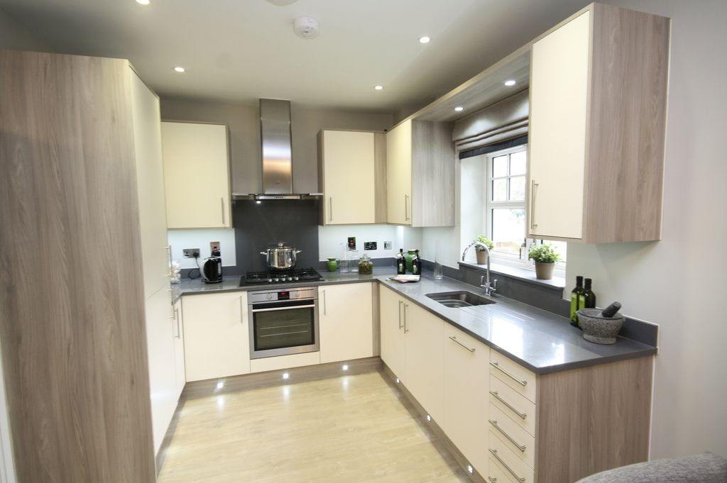 Property photo 3 of 9