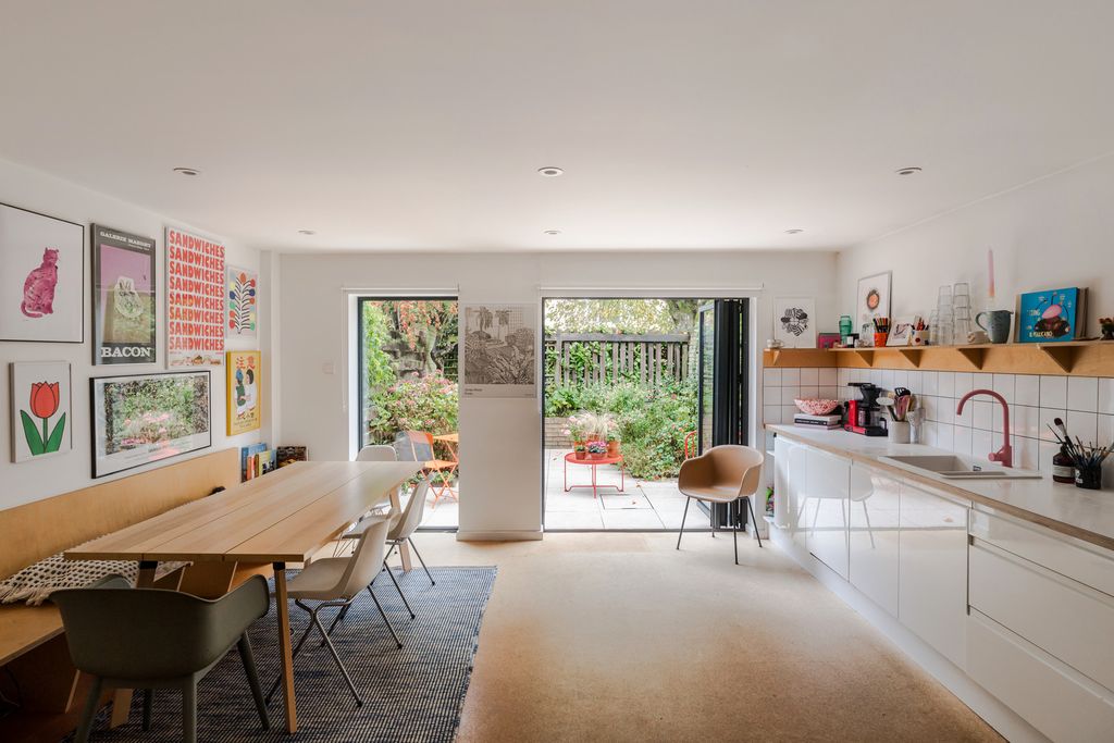 Property photo 1 of 29 317296 - 10 Deans Close-4.Jpeg