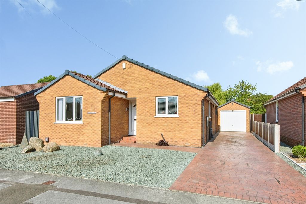 Property photo 1 of 29