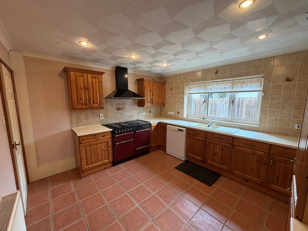 Property photo 2 of 13 Image