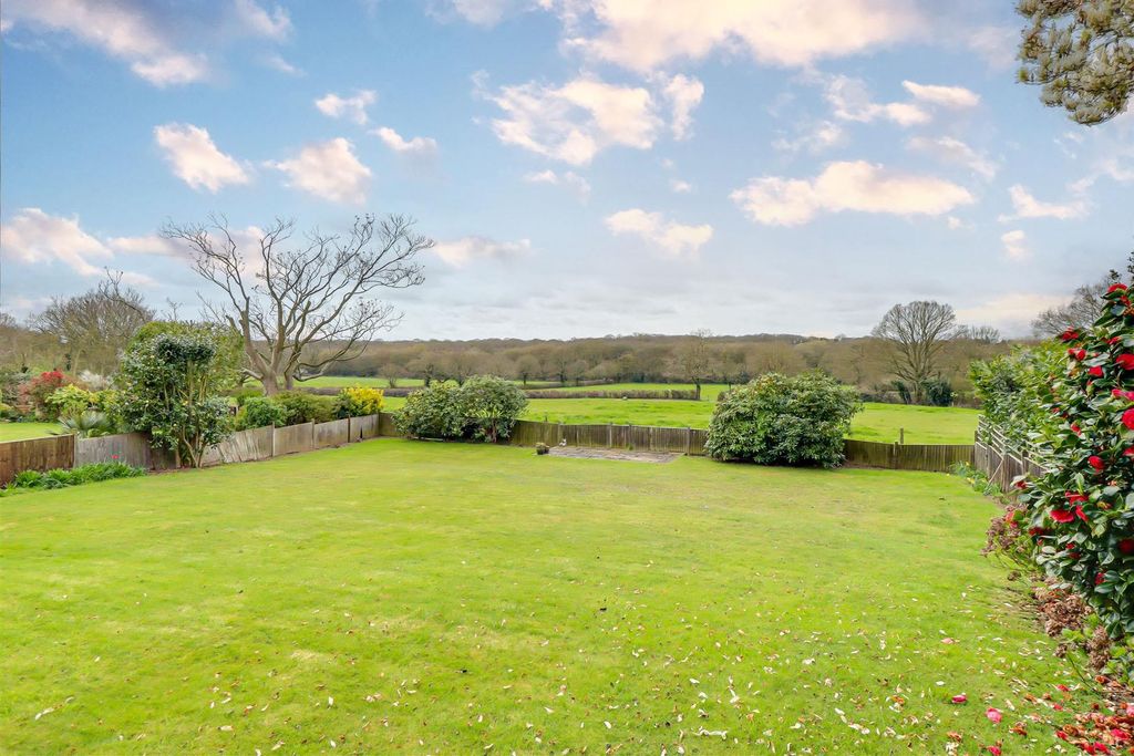 Property photo 2 of 30