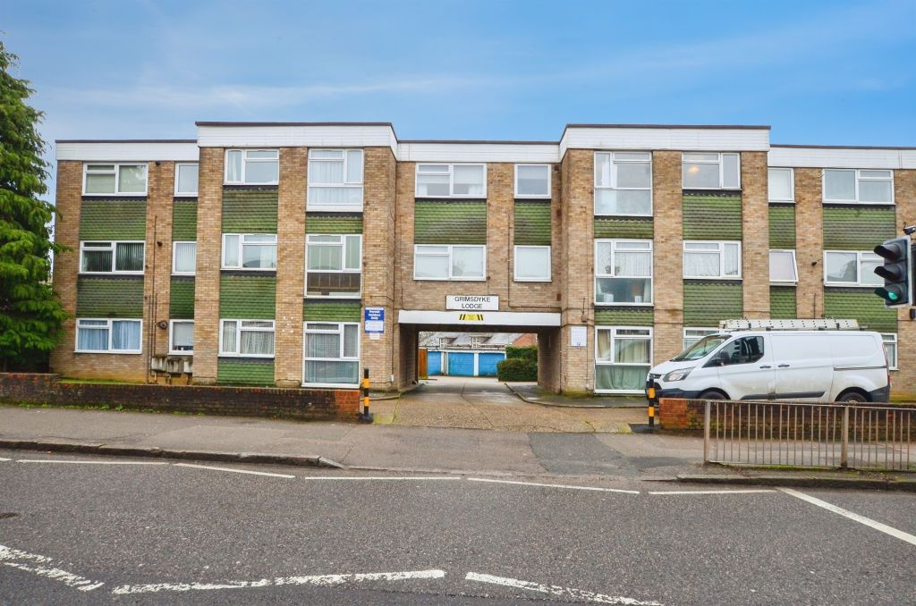 Property photo 1 of 11