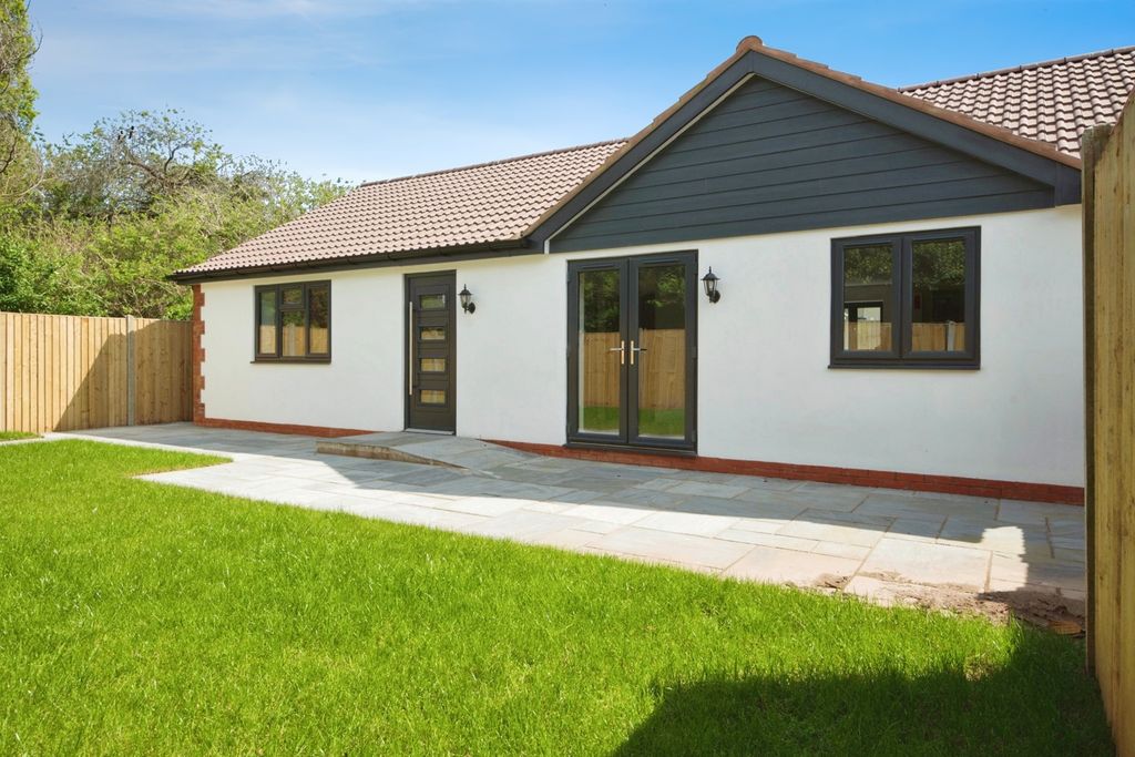 Property photo 2 of 12