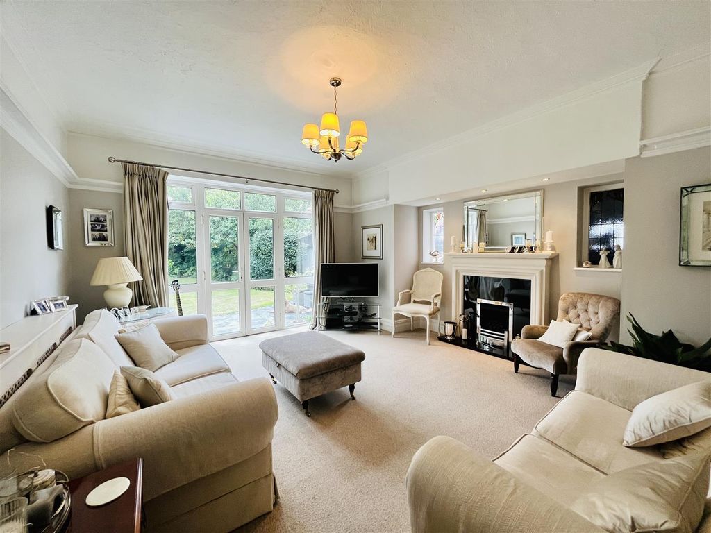 Property photo 2 of 39 Image 2