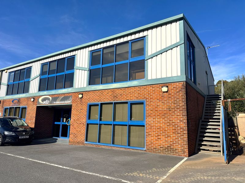 Property photo 1 of 7 Photo 5