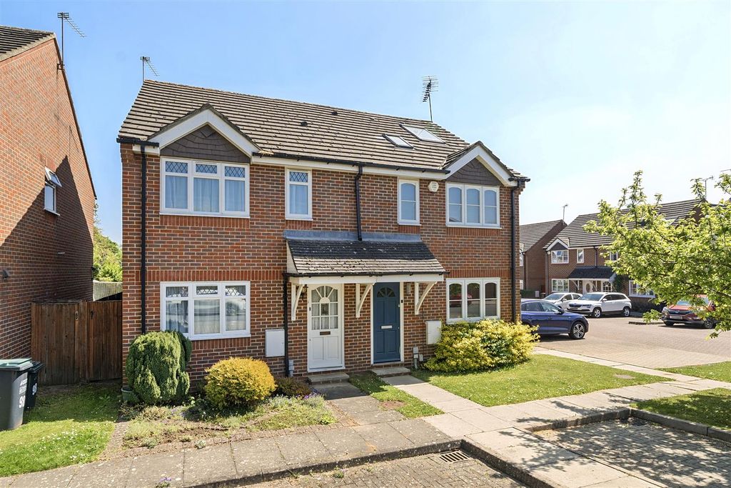 Property photo 1 of 10 Manor Way - Front 2.Jpg